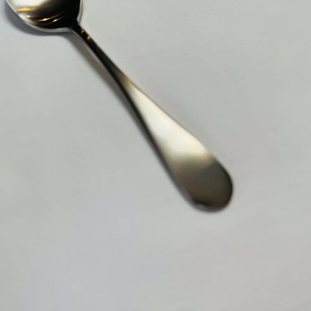 Oneida OMNI Stainless Flatware One Teaspoon Satin Heirloom Cube Mark